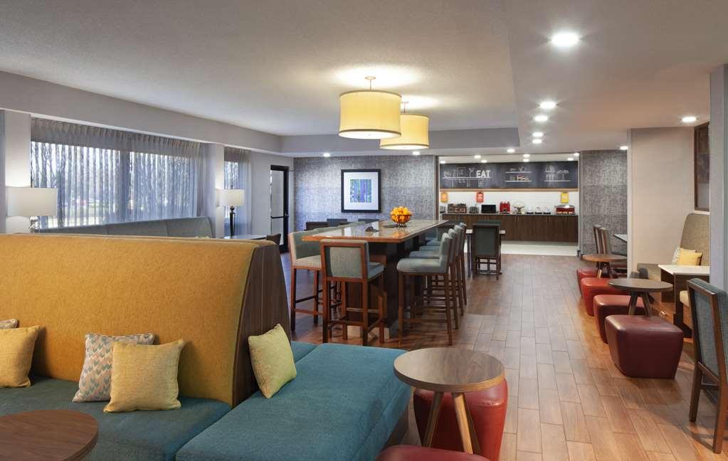 Hampton Inn Hotel Atlanta-Southlake Morrow Restaurant bilde