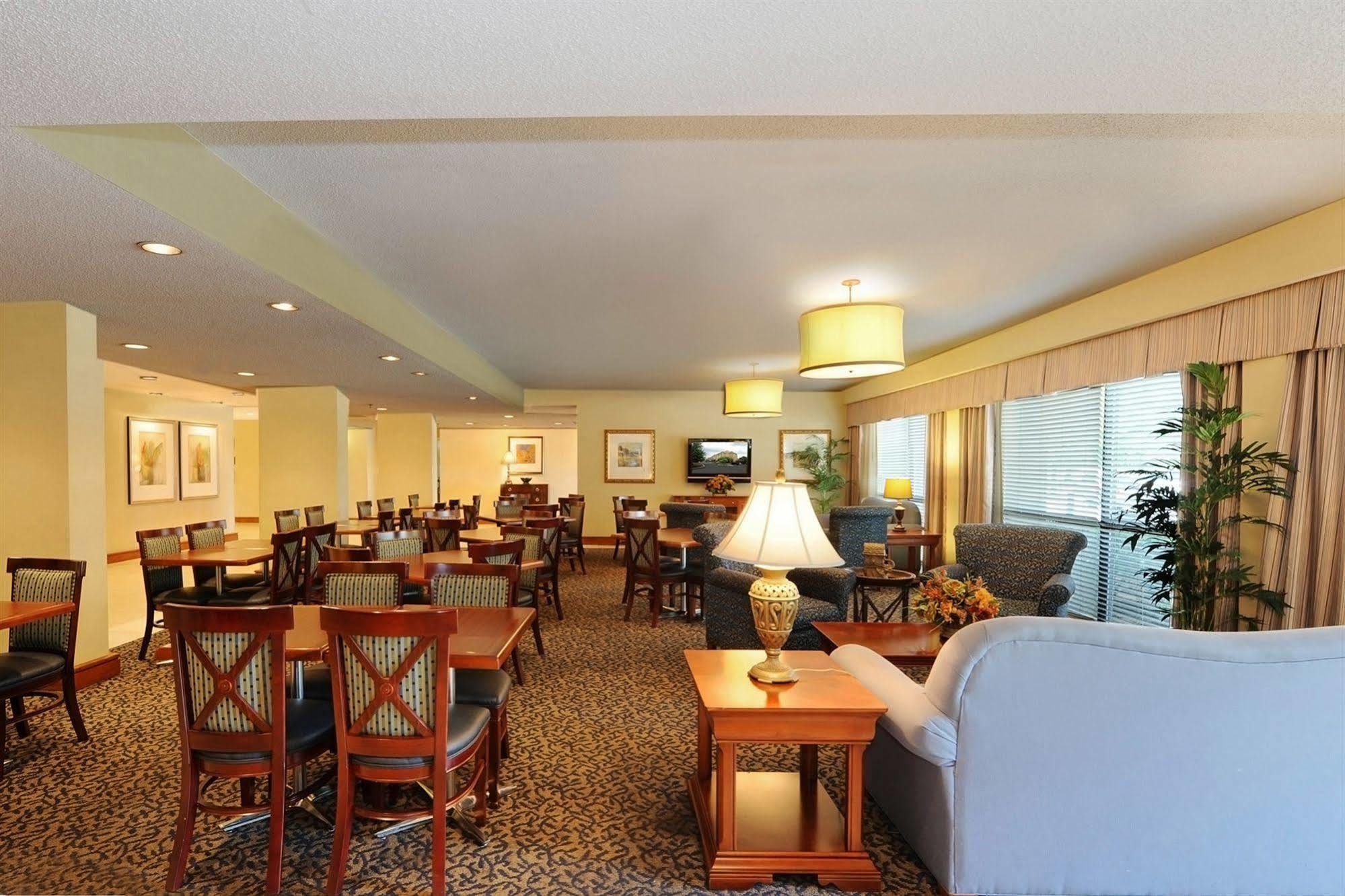 Hampton Inn Hotel Atlanta-Southlake Morrow Restaurant bilde